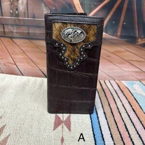 Alligator Print Leather Wallet with Bull Rider Concho On Cowhide Inlay